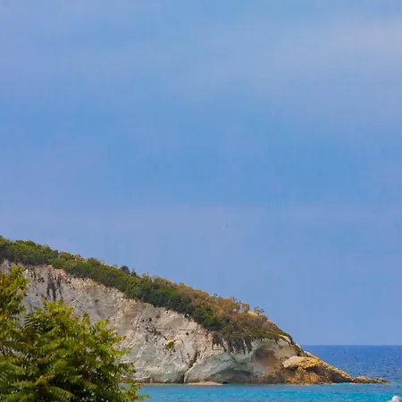 Helloelba Le Ghiaie Beach Holiday home *